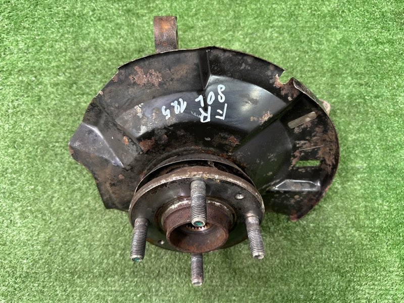 Кулак поворотный Hyundai Solaris 1 2013 RB