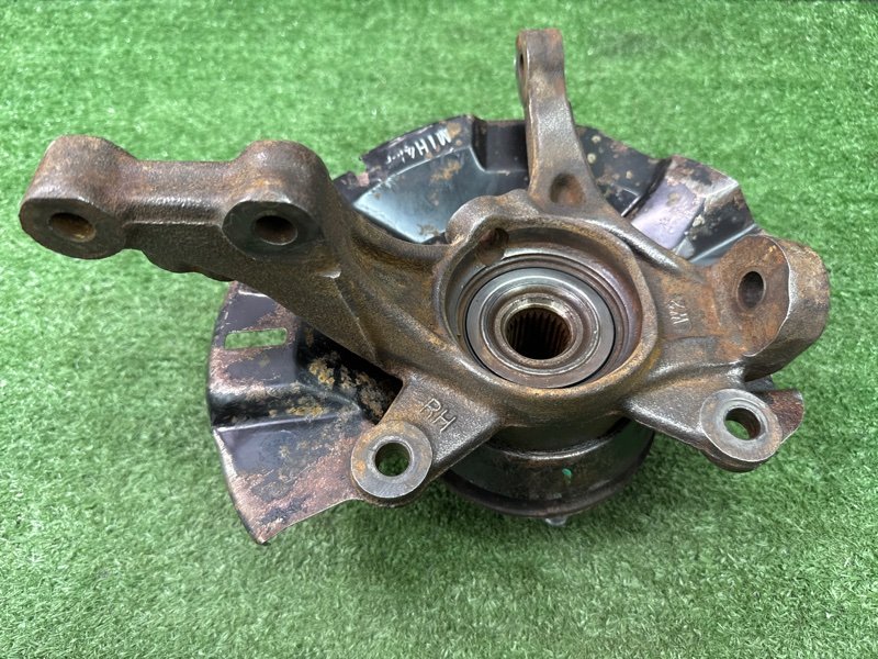 Кулак поворотный Hyundai Solaris 1 2013 RB