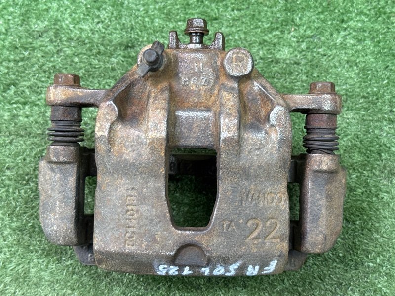 Суппорт тормозной Hyundai Solaris 1 2013 RB