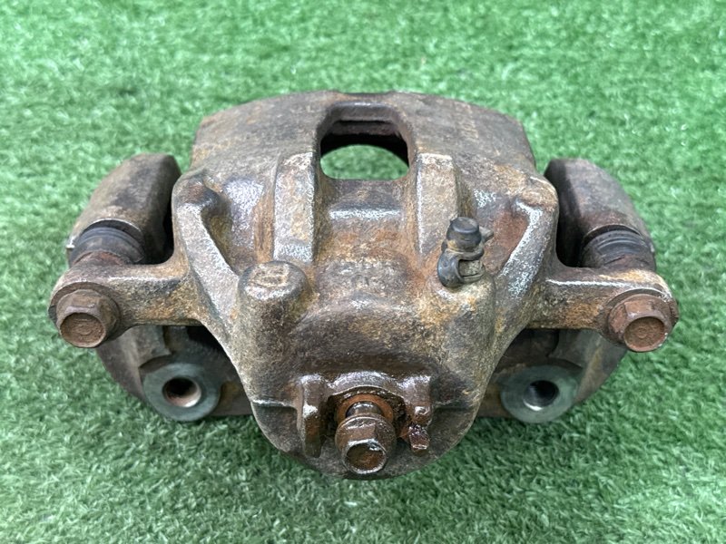 Суппорт тормозной Hyundai Solaris 1 2013 RB