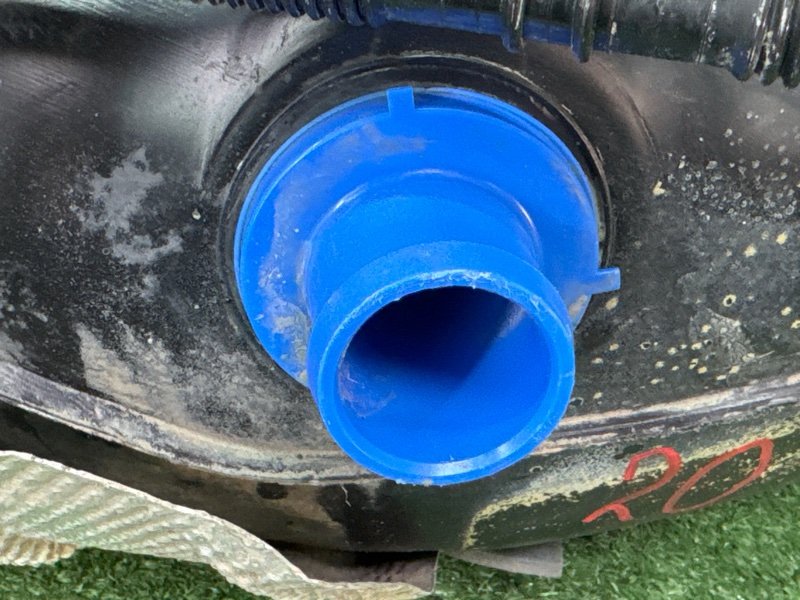 Бензобакбак топливный Opel Astra J