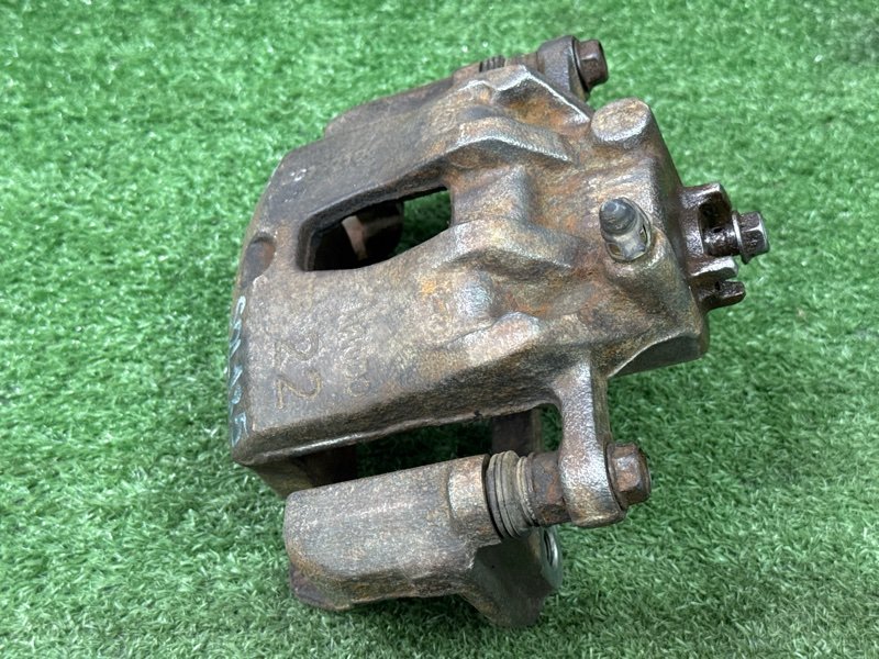 Суппорт тормозной Hyundai Solaris 1 2013 RB