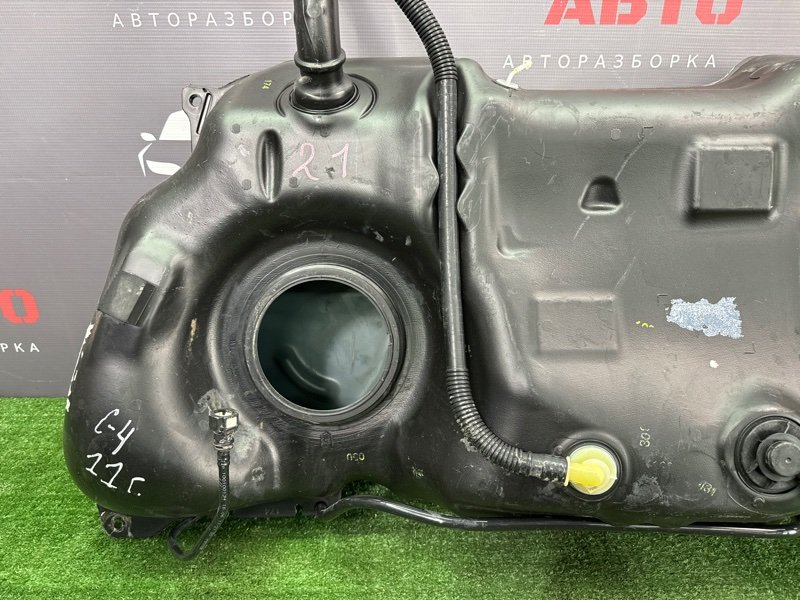 Бензобакбак топливный Citroen C 4