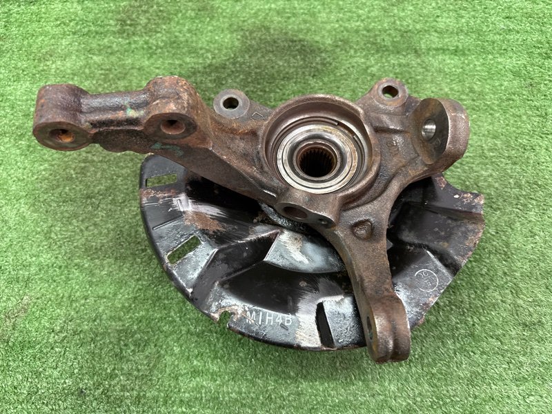 Кулак поворотный Hyundai Solaris 1 2013 RB