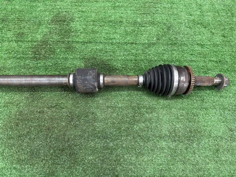 Привод в сборе Hyundai Solaris 1 2013 RB