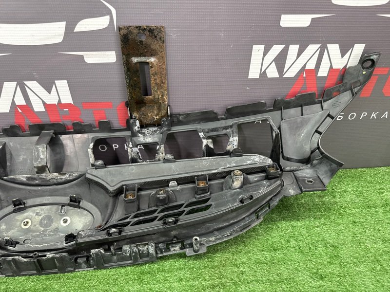 Решетка радиатора Hyundai Solaris 1 2013 RB