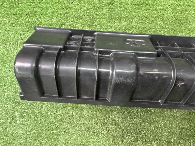 Дефлектор радиатора Hyundai Solaris 1 2013 RB