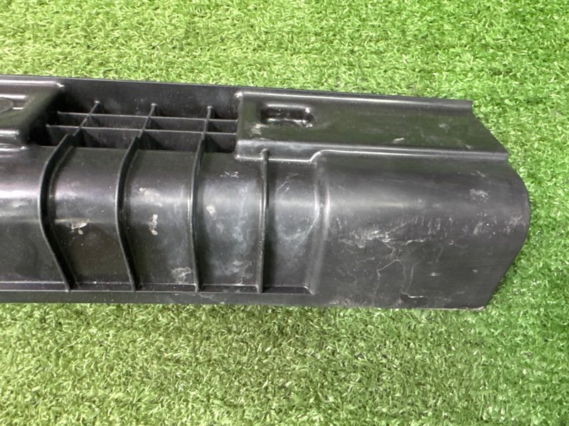 Дефлектор радиатора Hyundai Solaris 1 2013 RB