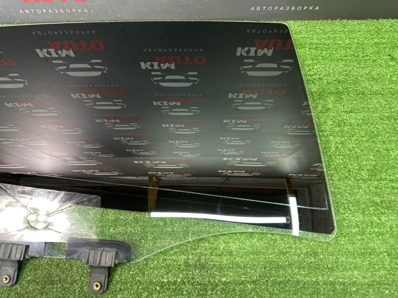 Стекло двери Kia Rio X-Line 2020
