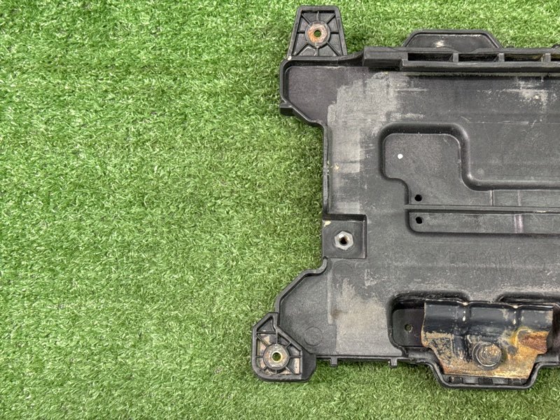 Площадка под АКБ Hyundai Solaris 1 2013 RB