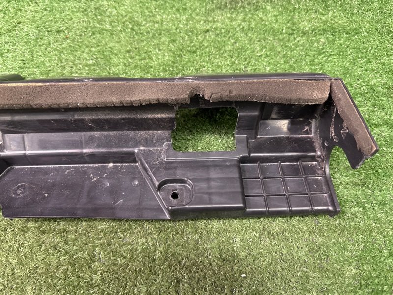 Дефлектор радиатора Hyundai Solaris 1 2013 RB