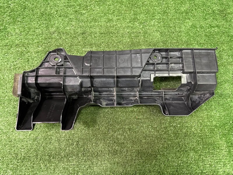 Дефлектор радиатора Hyundai Solaris 1 2013 RB