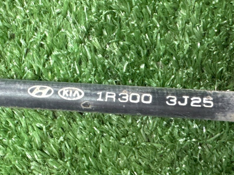 Трос ручника Hyundai Solaris 1 2013 RB