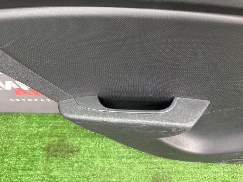 Обшивка двери Hyundai Solaris 1 2013 RB