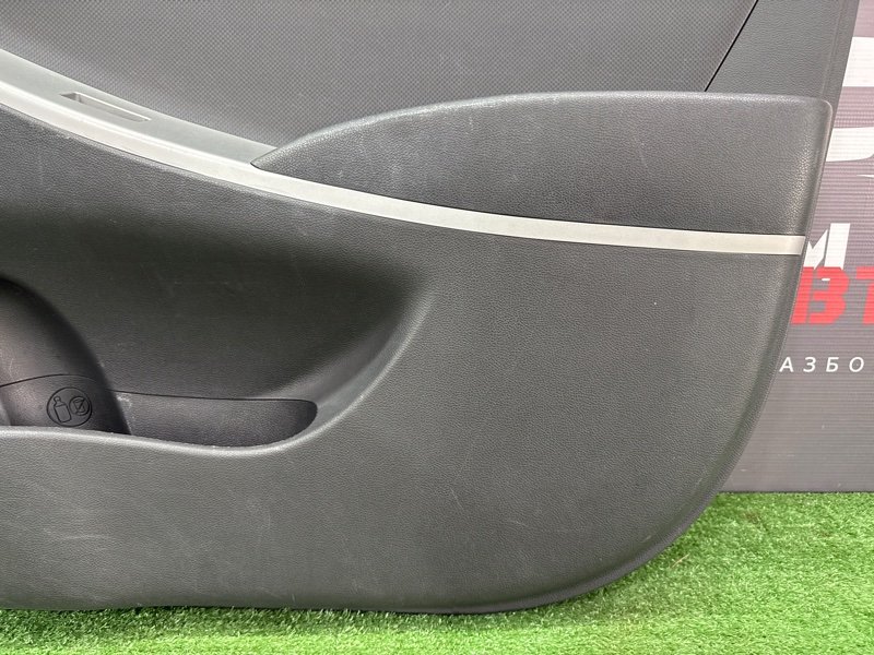 Обшивка двери Hyundai Solaris 1 2013 RB