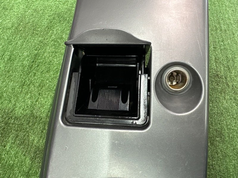 Центральная консоль(тоннель) МКПП Mitsubishi Lancer 9