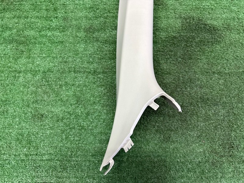 Накладка стойки лобового стекла Mitsubishi Outlander 3