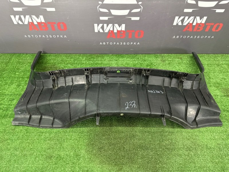 Накладка задней панели Mazda 3