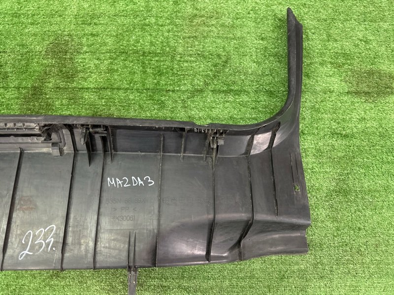 Накладка задней панели Mazda 3