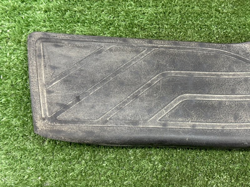 Площадка под ногу Peugeot 307