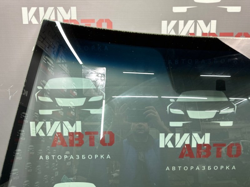 Стекло лобовое Hyundai Solaris 1 2013 RB