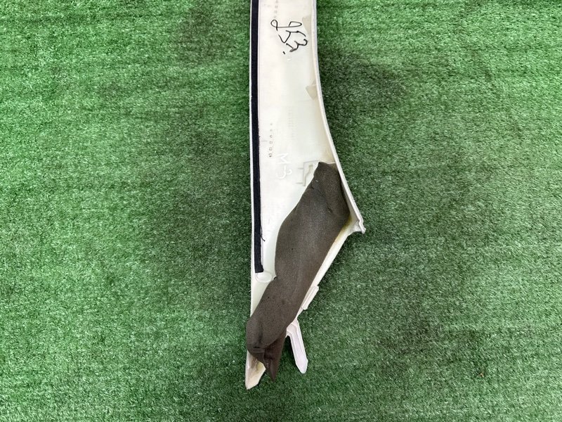 Накладка стойки лобового стекла Ford Mondeo 3