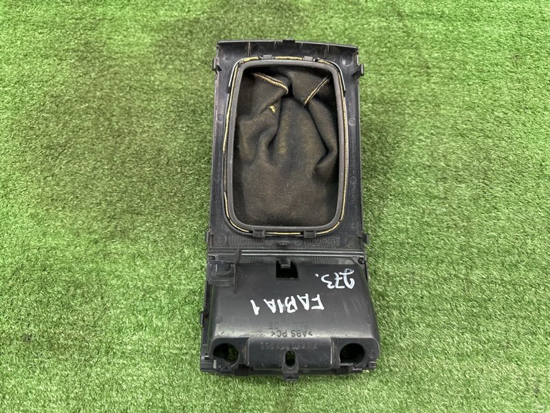 Рукоять МКПП Skoda Fabia 1