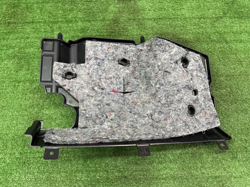 Накладка торпедо Mitsubishi Outlander 3