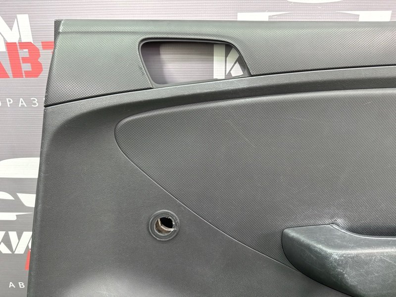 Обшивка двери Hyundai Solaris 1 2013 RB