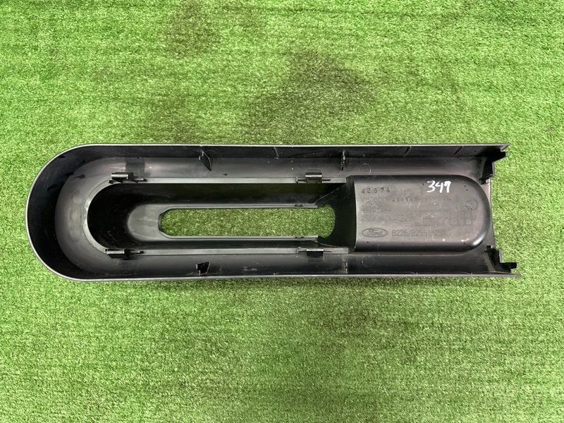 Кожух рычага стояночного тормоза Ford Fusion