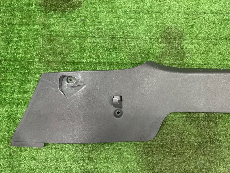 Опора полки багажника Ford Focus 2