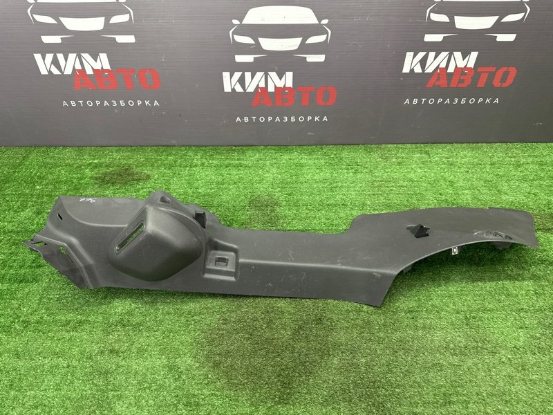 Опора полки багажника Ford Focus 2