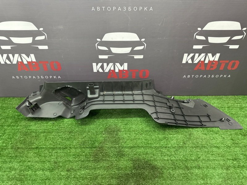 Опора полки багажника Ford Focus 2