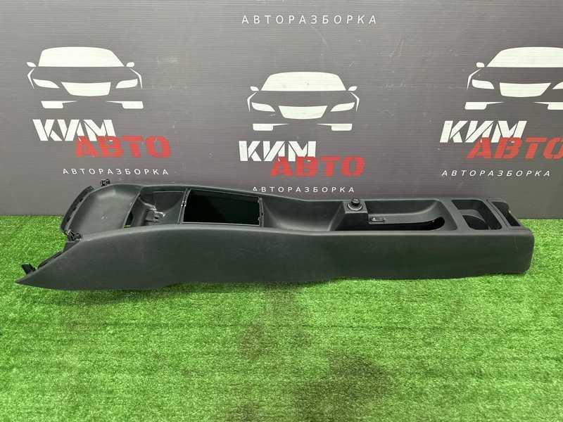 Консоль центральная Skoda Fabia 1