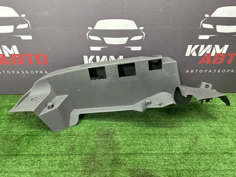Опора полки багажника Ford Focus 2