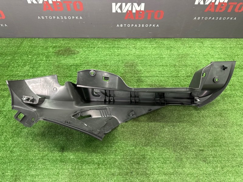 Опора полки багажника Ford Focus 2
