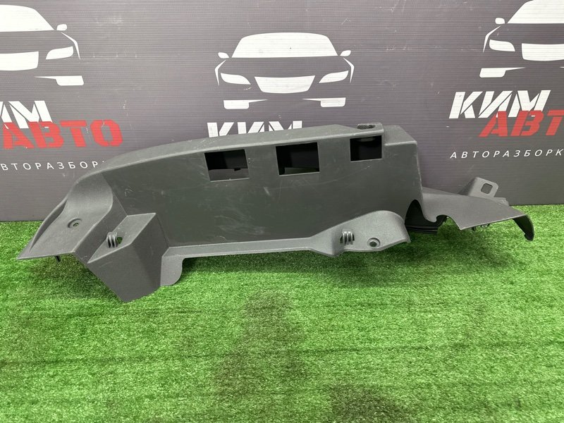Опора полки багажника Ford Focus 2