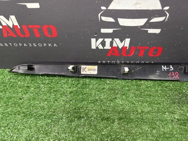 Накладка торпедо Mazda 3
