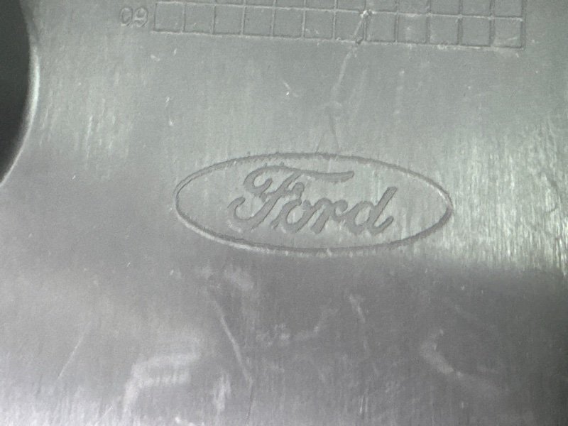 Накладка стойки кузова Ford Focus 2