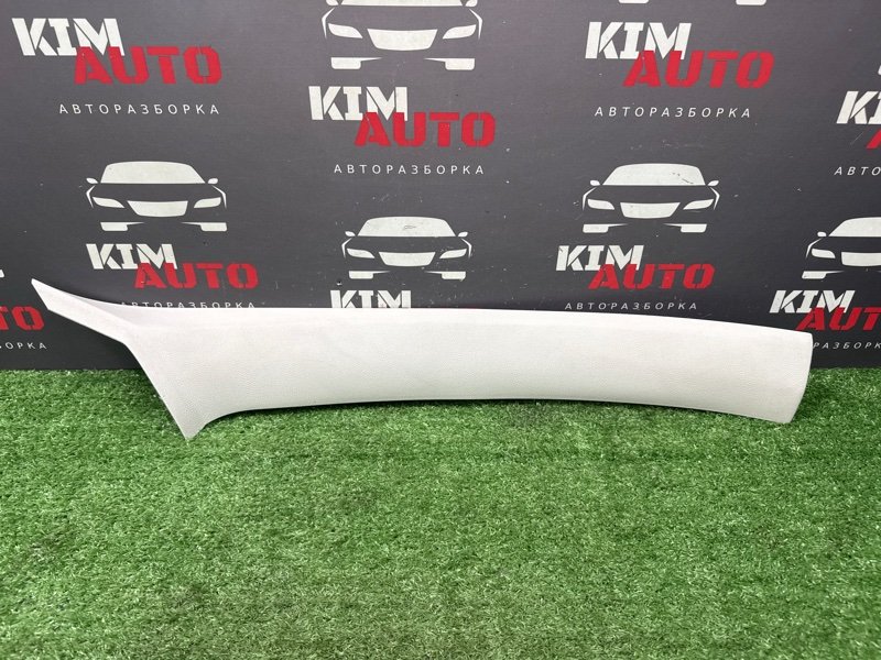 Накладка стойки лобового стекла Skoda Fabia 1