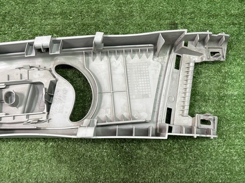 Накладка центральной стойки верхняя Honda Civic 4D