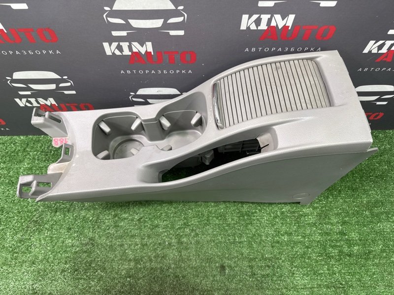 Консоль центральная Chevrolet Orlando
