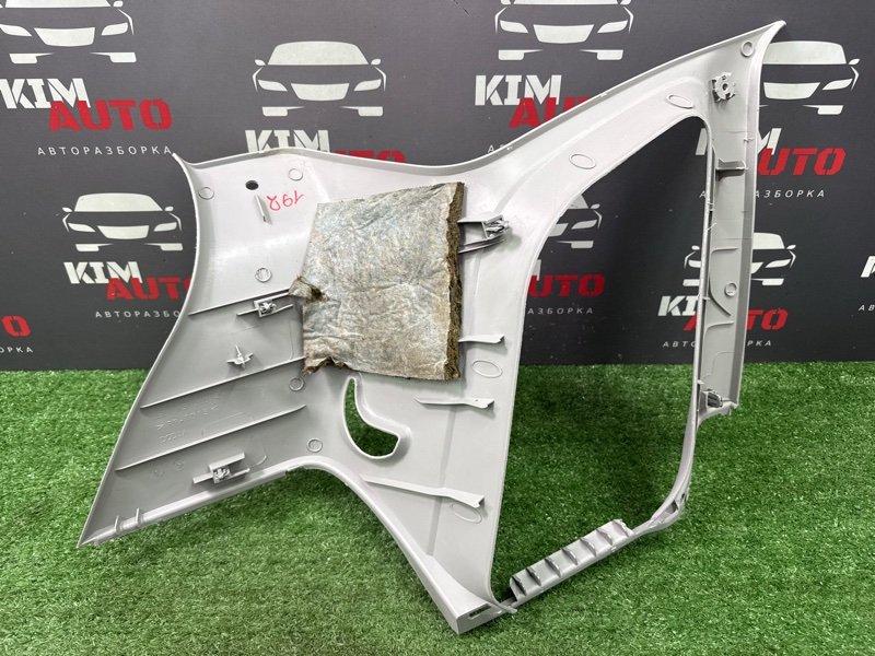 Накладка стойки кузова Ford Fiesta