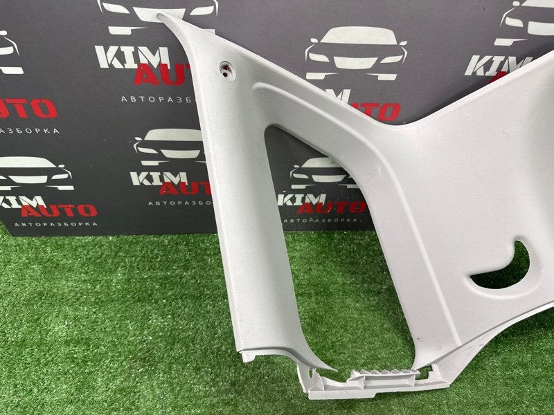 Накладка стойки кузова Ford Fiesta