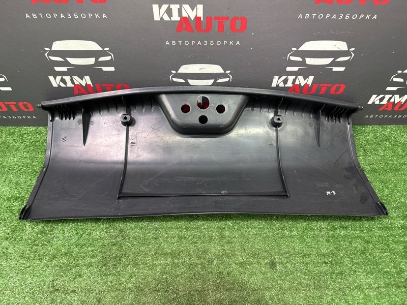 Накладка замка багажника Ford Mondeo 3