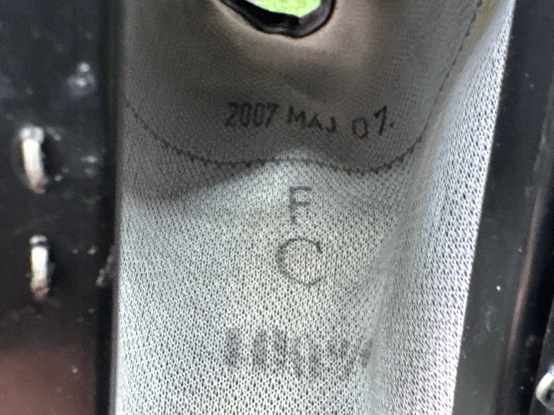 Кожух рычага стояночного тормоза Ford Focus 2