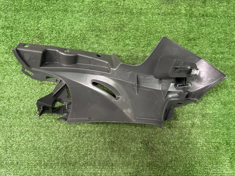 Накладка стойки кузова Ford Focus 2