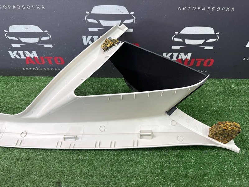 Накладка стойки лобового стекла Fiat Punto