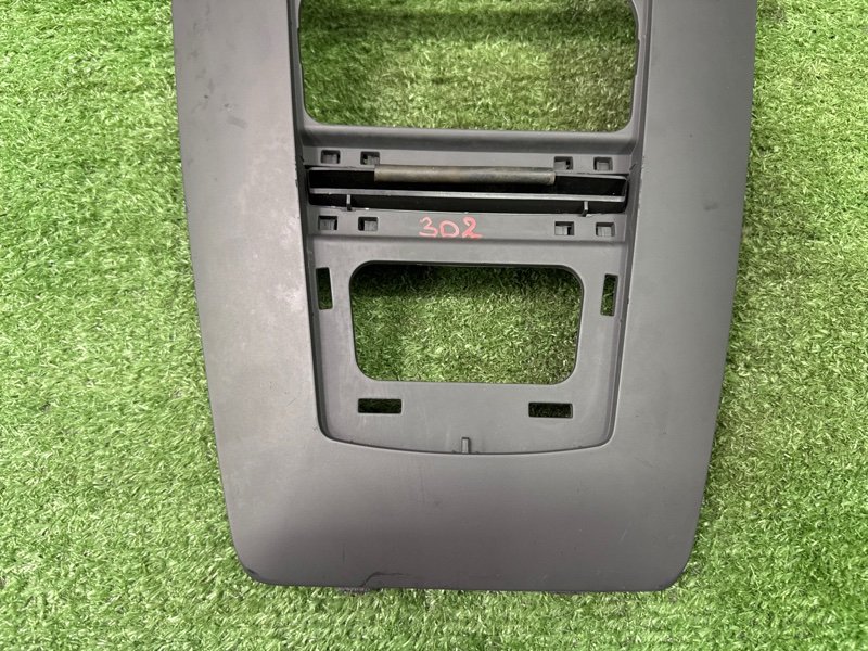 Накладка торпедо верхняя Opel Zafira B