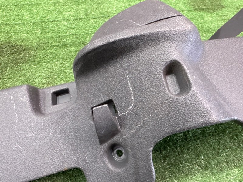 Опора полки багажника Ford Focus 2